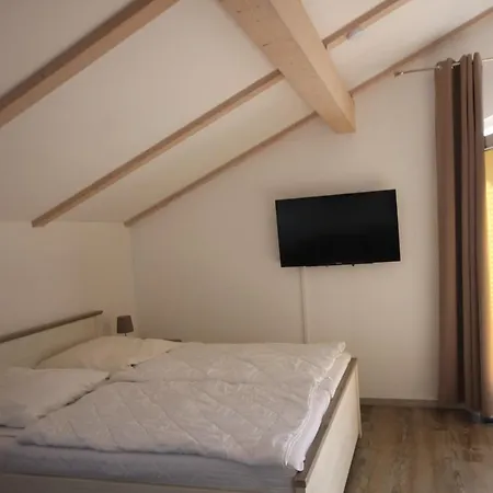 Monika Apartamento *